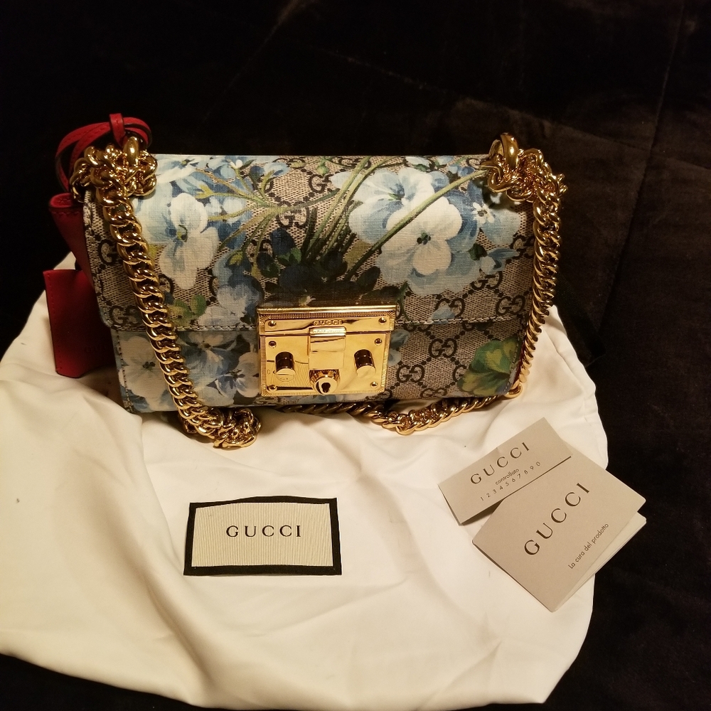 Gucci purses - Picture 1 of 7
